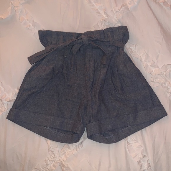 High Waist Shorts - Picture 1 of 4